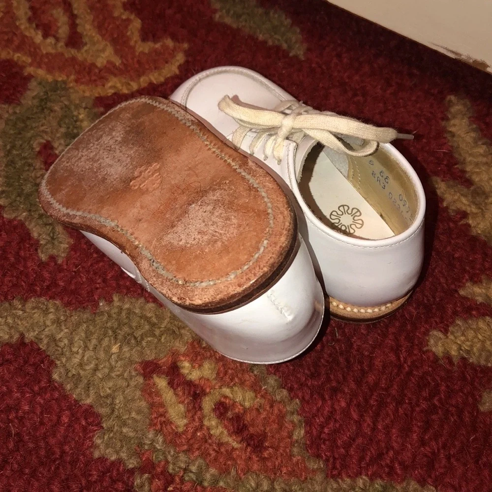 STRIDE RITE Baby white leather Walkers EXCELLENT CONDITION